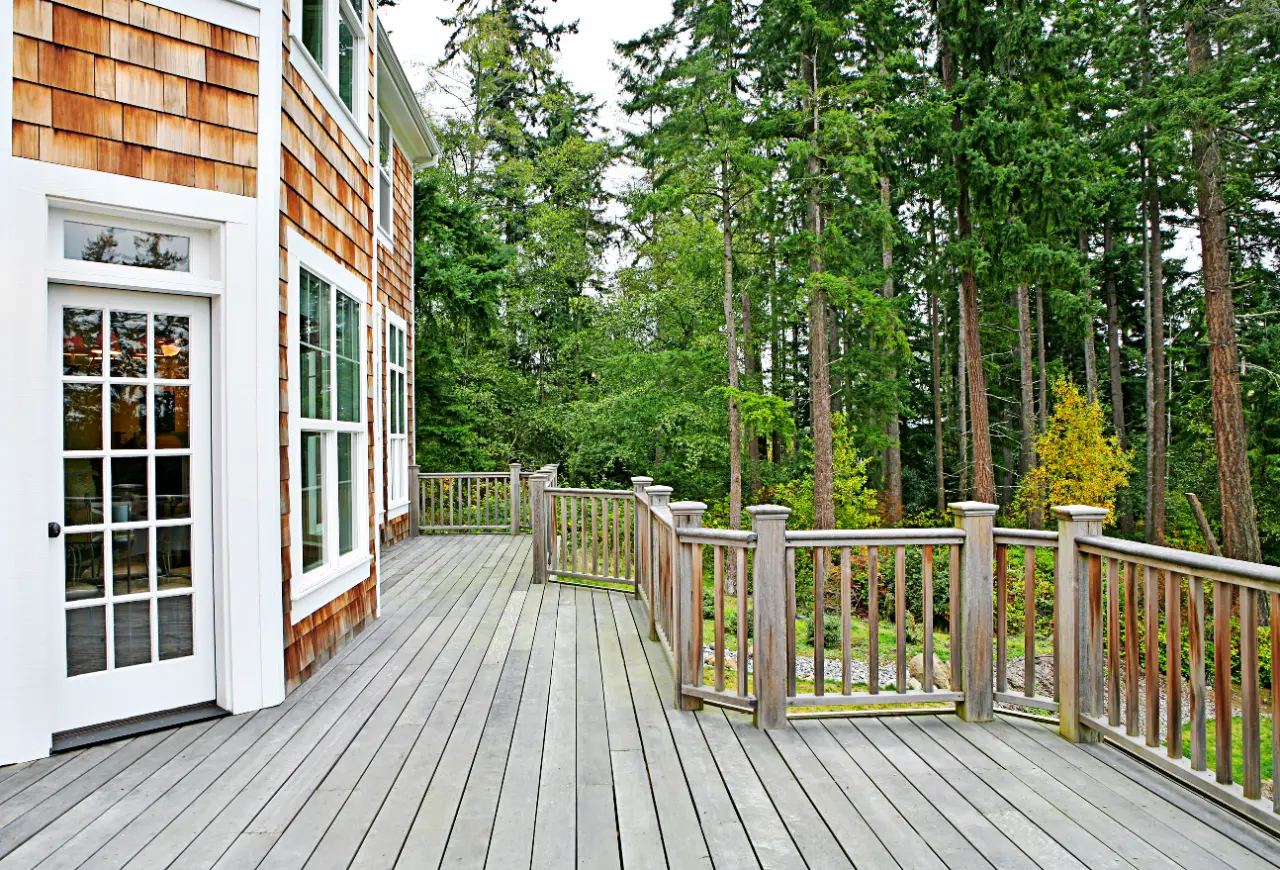 Custom deck built in Connecticut